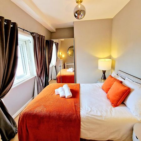 Brilliant 3 Bedroom'S Apartment In Hyde Park With Elevator - 1 Flight Of Stairs Only London Eksteriør billede