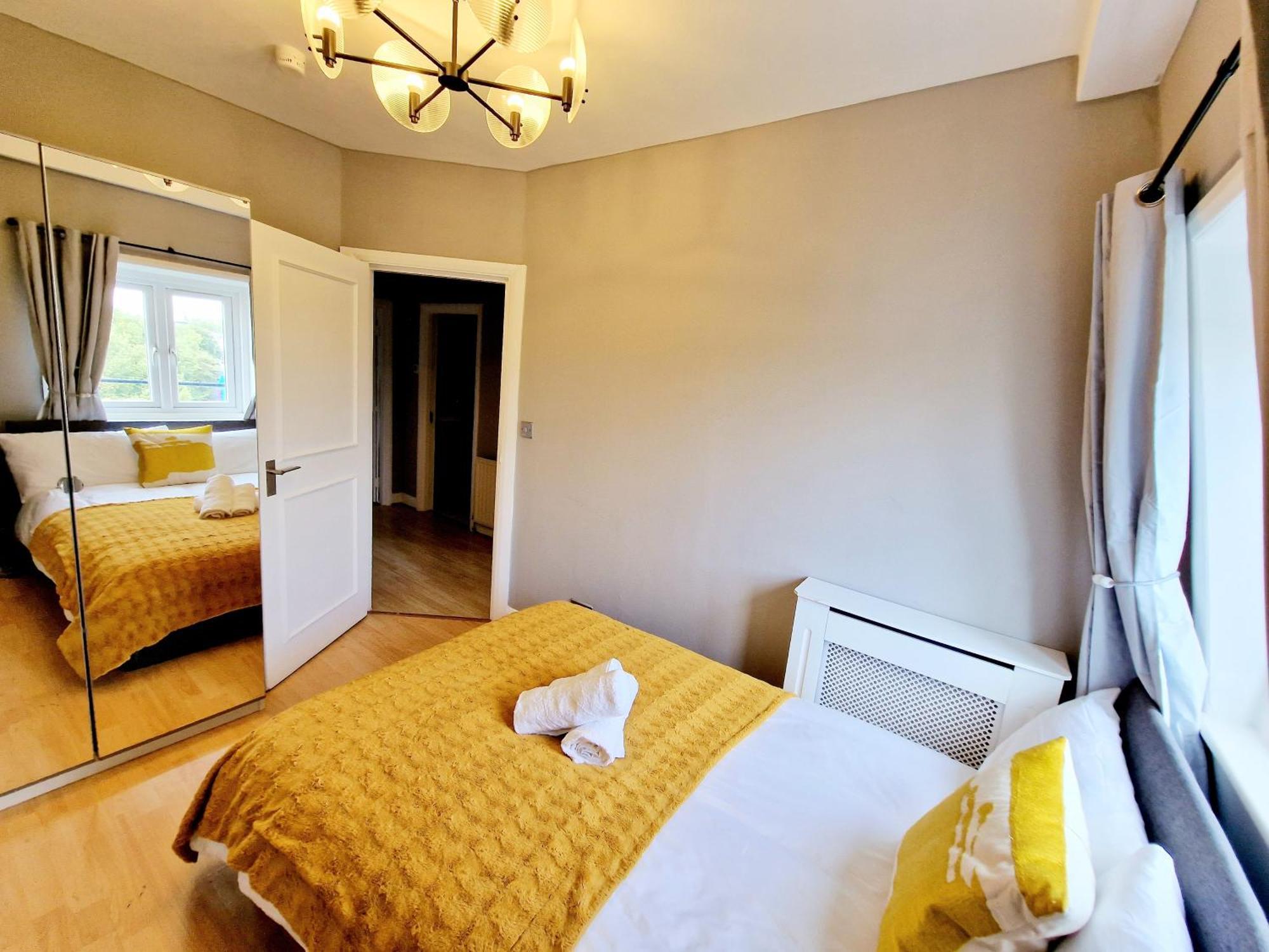 Brilliant 3 Bedroom'S Apartment In Hyde Park With Elevator - 1 Flight Of Stairs Only London Eksteriør billede