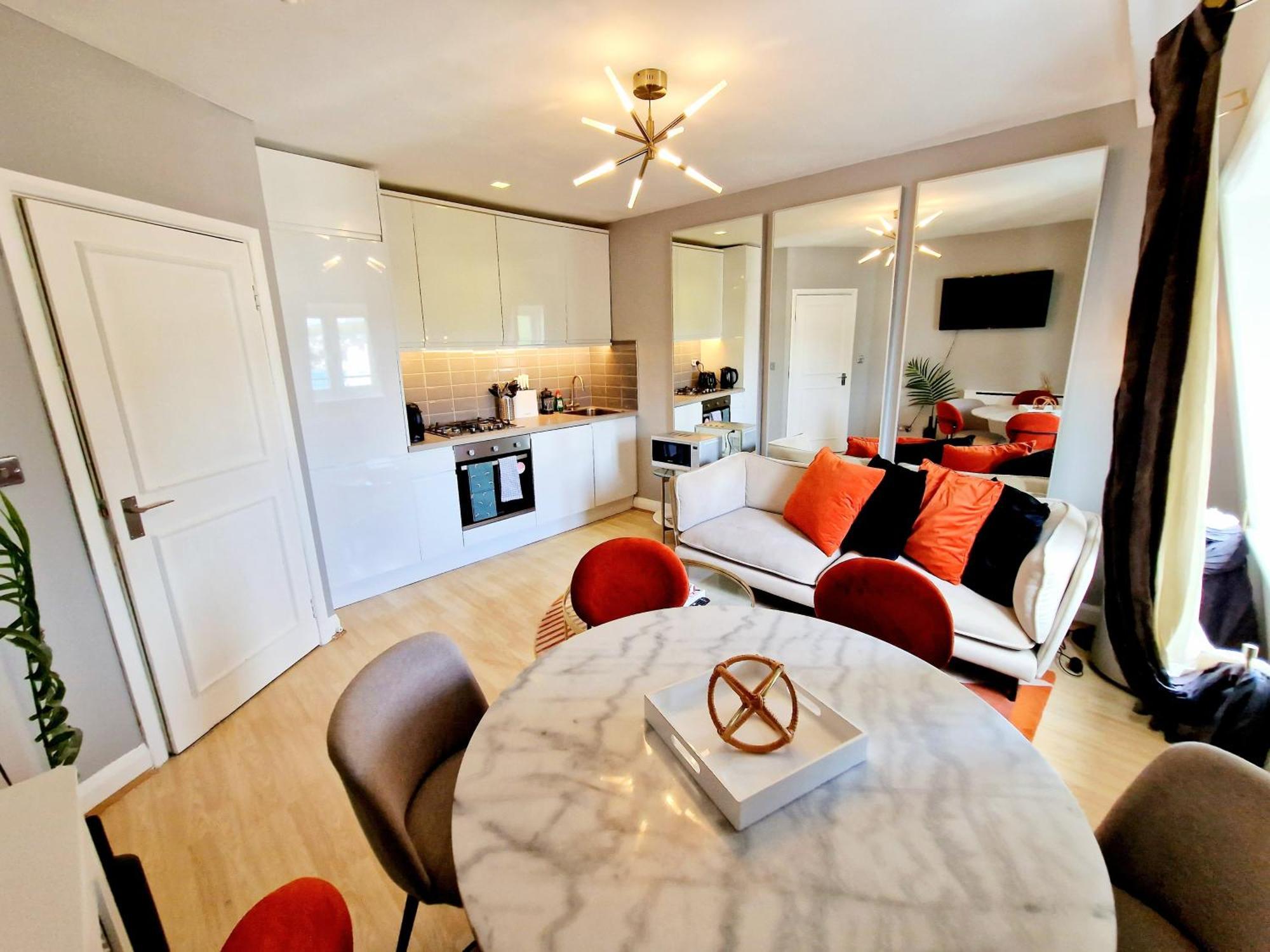 Brilliant 3 Bedroom'S Apartment In Hyde Park With Elevator - 1 Flight Of Stairs Only London Eksteriør billede